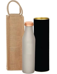 Etiqueta negra Botella de agua de cobre Bolsa de transporte de yute con asa de cuerda Tamaño estándar disponible Más duradero y confiable para el cliente - Product Image 5