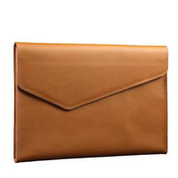 Housse d'ordinateur portable en cuir véritable écologique de haute qualité, style professionnel, légère et protectrice, avec bandoulière et pochette.