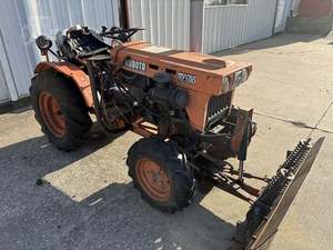 B7100 สำหรับรถแทรกเตอร์ล้อเดียว ฝรั่งเศส 45 แรงม้า 700 กก. 40001-50000 ชั่วโมง - Product Image 3