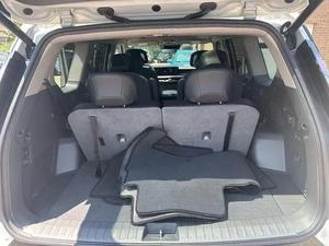 ใช้สำหรับรถยนต์ EV9 SUV ระบบขับเคลื่อนสี่ล้อ เบาะหนัง ยาง R17 ภายในสีเข้ม พวงมาลัยซ้าย - Product Image 5