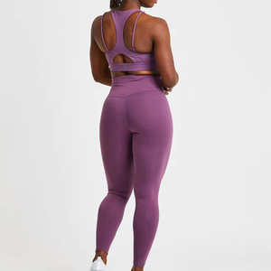 Ensemble de compression pour femmes dernier cri Ensemble de yoga respirant et doux avec couleur et taille personnalisées - Product Image 5