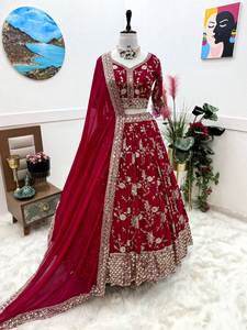 Conjunto de Lehenga Choli de punto completo acampanado con bordado de lentejuelas Georgette para mujer - Product Image 4