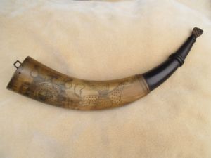 Vente en gros de la meilleure qualité 100% naturel, corne de soufflage de bœuf gravée à la main moderne artisanale royale naturelle - Product Image 2