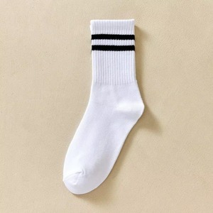 Chaussettes de travail unisexes personnalisées OEM, chaussettes épaisses en coton pour hommes, chaussettes de sport à étiquette privée OEM avec logo, fabricant - Product Image 5