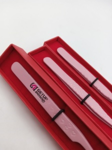 Pince à épiler professionnelle GETUP BROSONS IMPEX GBI-EET-2316, rose clair, revêtement poudré, 45 degrés, pour volume de cils, pointe argentée, droite - Product Image 3