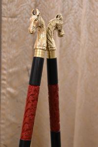 Canne de marche en laiton artisanale traditionnelle avec poignée ornée, design classique pour le soutien quotidien de la marche et la stabilité - Product Image 2