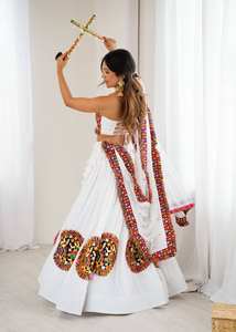 Nouvelle tendance Lehenga Details Fabric Plain Rayon Flair 4 mtr avec lacets en toile patta - Product Image 6