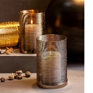 Elegantes Portavelas de Metal Vintage para Decoración del Hogar, Portavelas Geométricos con Detalles Decorativos en Dorado y Plateado 2026 - Product Image 6