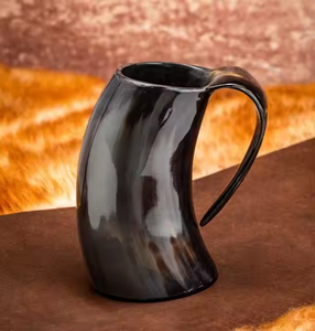 Tasse en corne personnalisée Cadeaux personnalisables pour toute occasion de fête avec accessoire de plateau par Crescent Crafts - Product Image 3