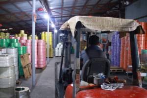 Banda de flejado de plástico PET de longitud personalizada de alta calidad OEM ODM grado económico para uso en máquinas - Product Image 6