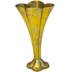 Vase en métal moderne et élégant fait à la main pour le salon, vase à fleurs en métal, pièce décorative pour les hôtels et la décoration, vase à fleurs - Product Image 4