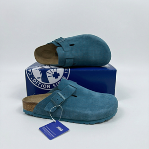 Mules orthopédiques en daim avec soutien de la voûte plantaire, semelle en liège, boucle réglable, style allemand, pantoufles pour hommes et femmes, personnalisables OEM/ODM - Product Image 2