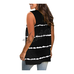 Haut court décontracté en coton bleu tricoté pour femme Design côtelé basique sans manches à col rond - Product Image 4