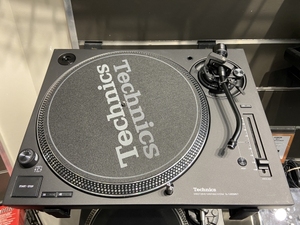 New <b>Technics</b> SL-1200MK7 Direct Drive <b>Turntable</b> System (Black) - Product Image 2