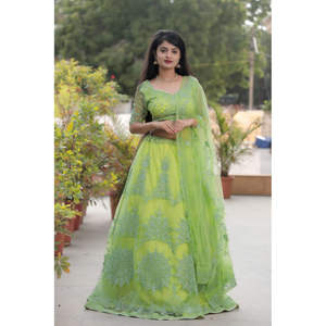 Trabajo de bordado de red de nailon pesado Lehenga Choli con exportador y proveedor indio Dupatta - Product Image 1