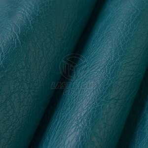 Los tipos de cuero de vaca incluyen grano completo, grano superior, grano corregido, dividido, gamuza, nubuck, anilina, semianilina - Product Image 2