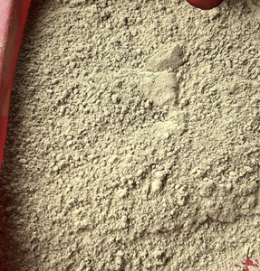 Polvo de raíz de regaliz Premium para endulzar y saborizar en la cocina de Natural Vietnam Supply - Product Image 1