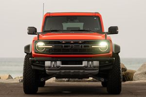 Ford Bronco Raptor 2023 Usado en Excelentes Condiciones, 3700 Millas, Motor V6 Twin-Turbo de 418 hp, 4x4, Sin Modificaciones - Product Image 1
