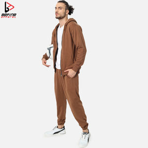 Ensemble de survêtement streetwear épais à imprimé en relief, coupe oversize pour homme, ensemble pantalon de survêtement et sweat à capuche pour homme - Product Image 3