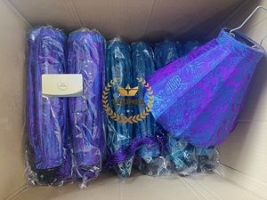 Faroles Clásicos Redondos de Seda Roja para Celebraciones Navideñas en Interiores y Exteriores, Duraderos - Product Image 3