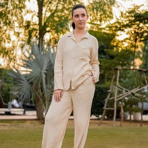 Camisón de Seda Premium para Mujer, Suave, Cómodo, Ropa de Dormir de Lujo, Elegante Camisón de Noche - Product Image 1