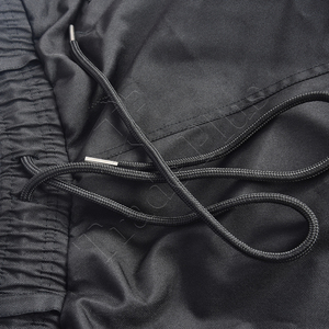 Pantalon de neige noir tendance avec imprimé flamme réfléchissant, matière imperméable, poche cargo, taille à cordon et poignets élastiques pour l'hiver - Product Image 3