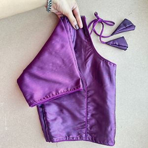 Vente chaude Meilleur Tissu Couleur Incroyable Pattu Soie Blouse Plaine Fournisseur Indien Et Exportateur Au Taux Le Plus Bas - Product Image 3