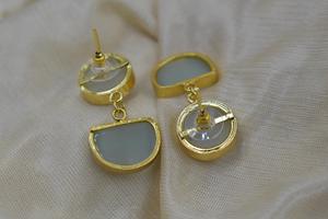 2024 Nueva moda pendiente Fabricante Proveedor Pendientes de piedra chapada en oro - Product Image 3