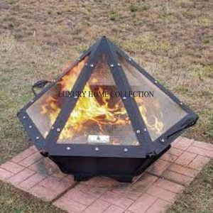 Gran hoguera geométrica de metal con forma hexagonal creando un diseño sofisticado y único para el entretenimiento en el patio trasero - Product Image 2