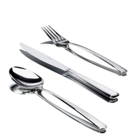 Ensemble de couverts en acier inoxydable pour servir des plats à la fête et au restaurant pour un look royal dans tout le hall