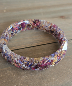 กำไลข้อมือเรซิ่นสีสันตามสั่ง คุณภาพพรีเมียม รับผลิตแบบ OEM ODM ผิวเรียบเนียน งานแฮนด์เมด เครื่องประดับเรซิ่นสำหรับผู้หญิง ราคาถูกที่สุด - Product Image 3