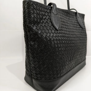 Bolso de mano de cuero genuino trenzado bohemio de gran capacidad de fábrica, botón con asa de lujo, cadenas geométricas portátiles informales - Product Image 1