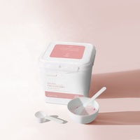 Masque facial en poudre hydratant et éclaircissant aux pétales de rose biologiques, végétaliens, à base de plantes, avec du rétinol et de la vitamine C pour le soin de la peau féminine