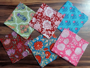 Lot en gros de serviettes brodées à la main bloc à main serviettes de cuisine en coton aux bords festonnés aux couleurs du Rajasthan - Product Image 3