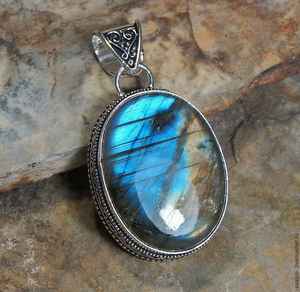 Pendentif en labradorite naturelle, pierre précieuse, argent sterling 925, bijoux faits à la main, cadeau d'anniversaire pour femmes - Product Image 6