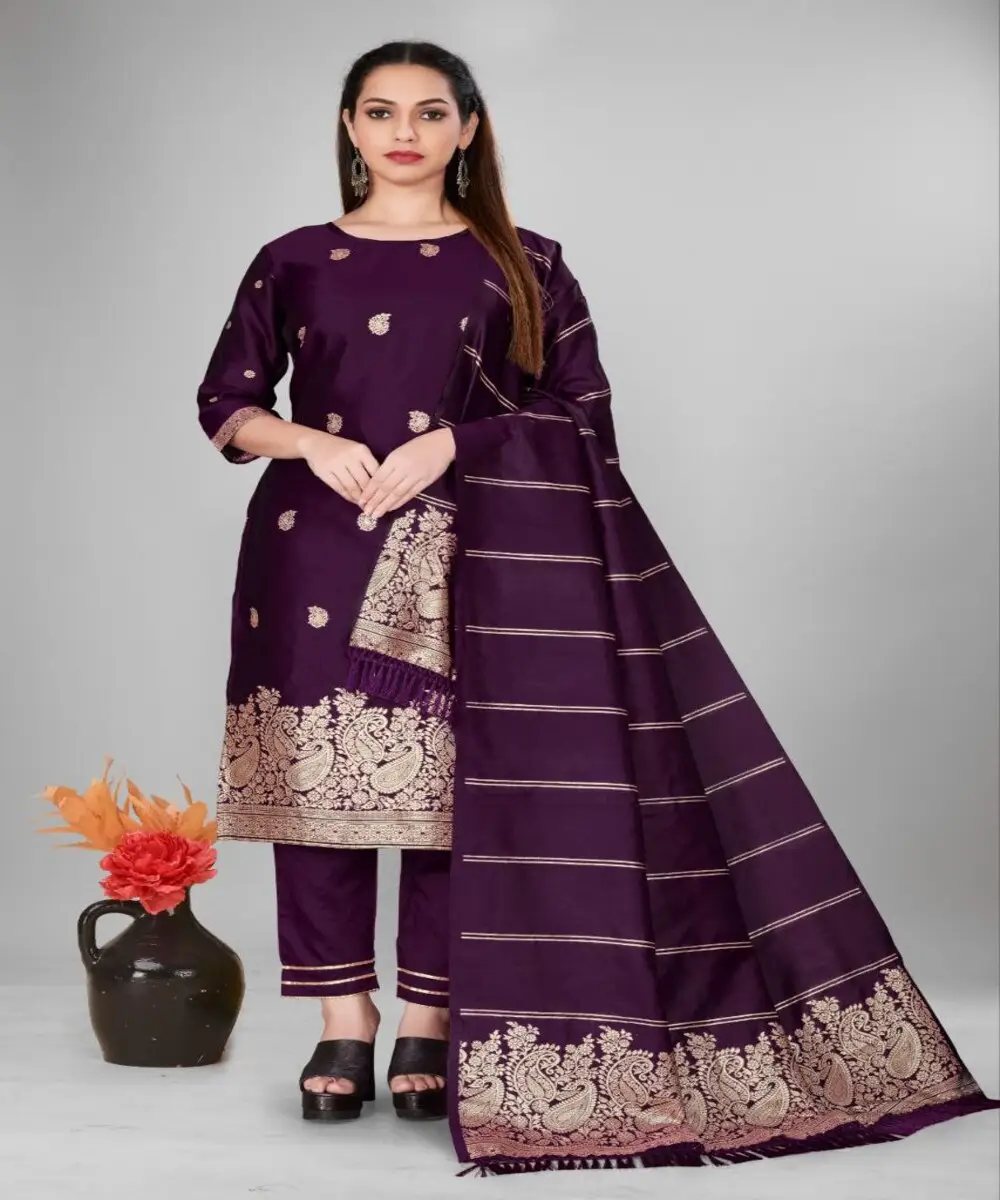Ready-to-Wear Chic: Pakistani Salwar Kameez Readymade Dress - Wholesale Fashion for Instant and Stylish Wardrobe Enhancements