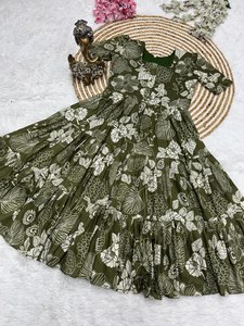 Phong Cách 3 Màu Sắc Bãi Biển Đảng & Chạy Ngày Đặc Biệt Ưa Thích Tay Áo Mô Hình Chiều Dài Đầu Gối Thời Trang <span class=keywords><strong>Kurti</strong></span> Cho Phụ Nữ Mặc Từ SIE - Product Image 6