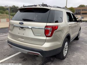 Ford Explorer XLT 2017 - Product Image 5
