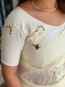 Chemisier sari traditionnel de créateur en soie cristal avec appliques à la main pour femmes et filles pour les mariages en vrac bas - Product Image 3
