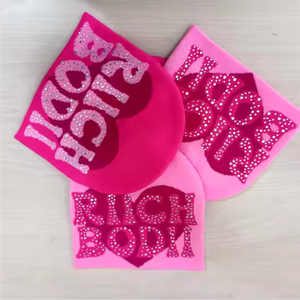 Bonnet unisexe chaud d'hiver de créateur de luxe nouveauté chapeau à 5 panneaux de marque célèbre pour une utilisation en plein air et décontractée - Product Image 1