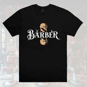Camiseta Vintage con Diseño de Poste de Barbería - Product Image 1