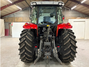 รถแทรกเตอร์มือสอง Massey Ferguson 5610 ขับเคลื่อน 4 ล้อ 70 แรงม้า สำหรับงานเกษตร พร้อมที่ตักด้านหน้า - Product Image 3