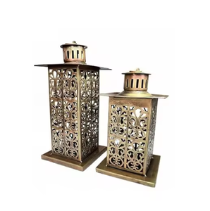 Precio al por mayor Iluminación moderna Decoración Linternas de metal Patio antiguo Vela Decoraciones Linterna Iluminación Artesanía de metal - Product Image 2