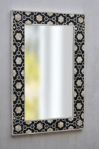 Cadre de miroir personnalisé en incrustation d'os vert au design moderne, décoration murale écologique faite à la main pour hôtel, maison, salle de bain - Product Image 6