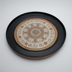 Assiette de charge en résine Blush Pearl aux tons chatoyants romantiques idéale pour les fiançailles et les anniversaires - Product Image 2