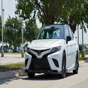 Camry LE 2022 Usado con Interior de Cuero Oscuro, Motor Turbo, Neumáticos R15, Tracción Delantera y Techo Panorámico - Product Image 3