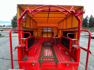 Camioneta Usada N-is-sa-n Atlas FIRE TRUCK CREW CAB de 1993 con Volante a la Derecha - Product Image 4