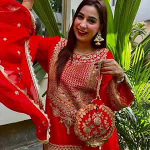 Nueva colección Heavy Faux Georgette Slim Fit Salwar Traje de boda moderno con trabajo de secuencia de bordado pesado completo - Product Image 1