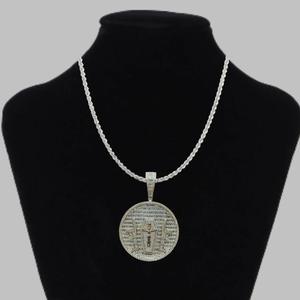 Colgante de Moissanita Redonda con Diseño de Figura Religiosa, Color D VVS, Plata 925, Joyería de Lujo - Product Image 2