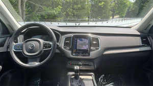 Usado 2022 V-olvo 1. 2 T6 Inscripción 7-Pasajero Listo Para Enviar - Product Image 2